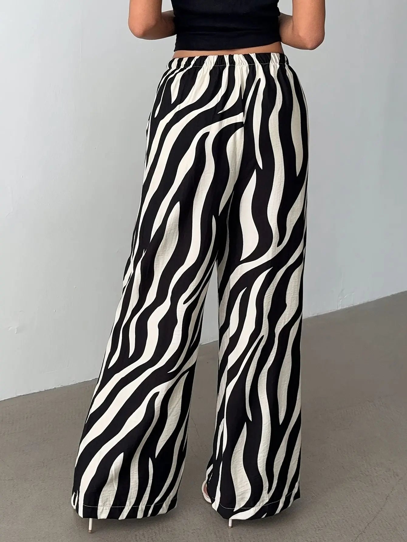 Zebra Stripe Wide Leg Pants Kerinna