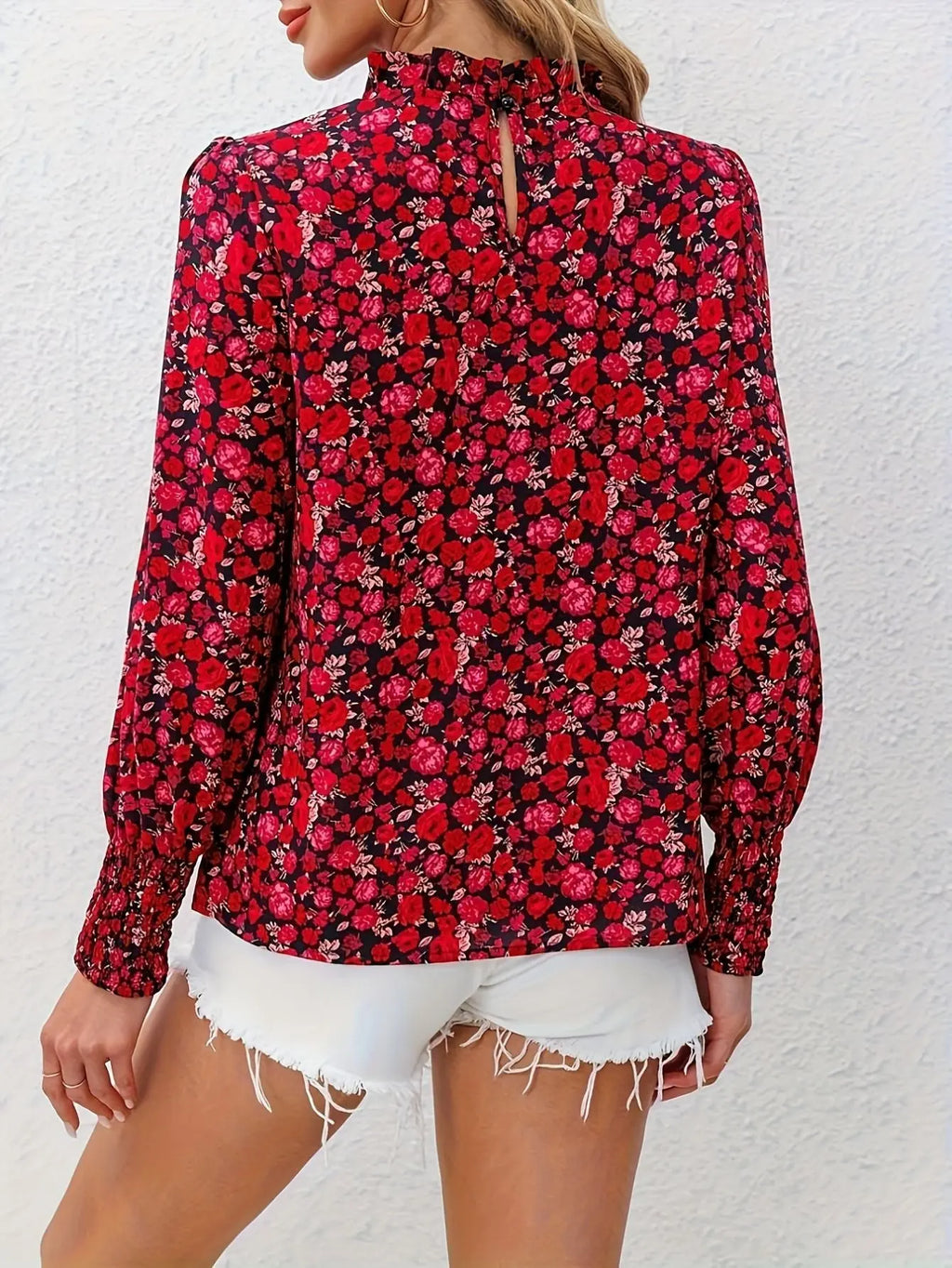 Elegant Floral Blouse – Long Sleeve Kerinna